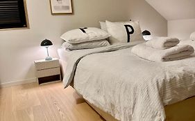 Lekker Nyrenovert Loftsleilighet Pa Lund